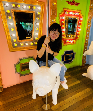 丁思與